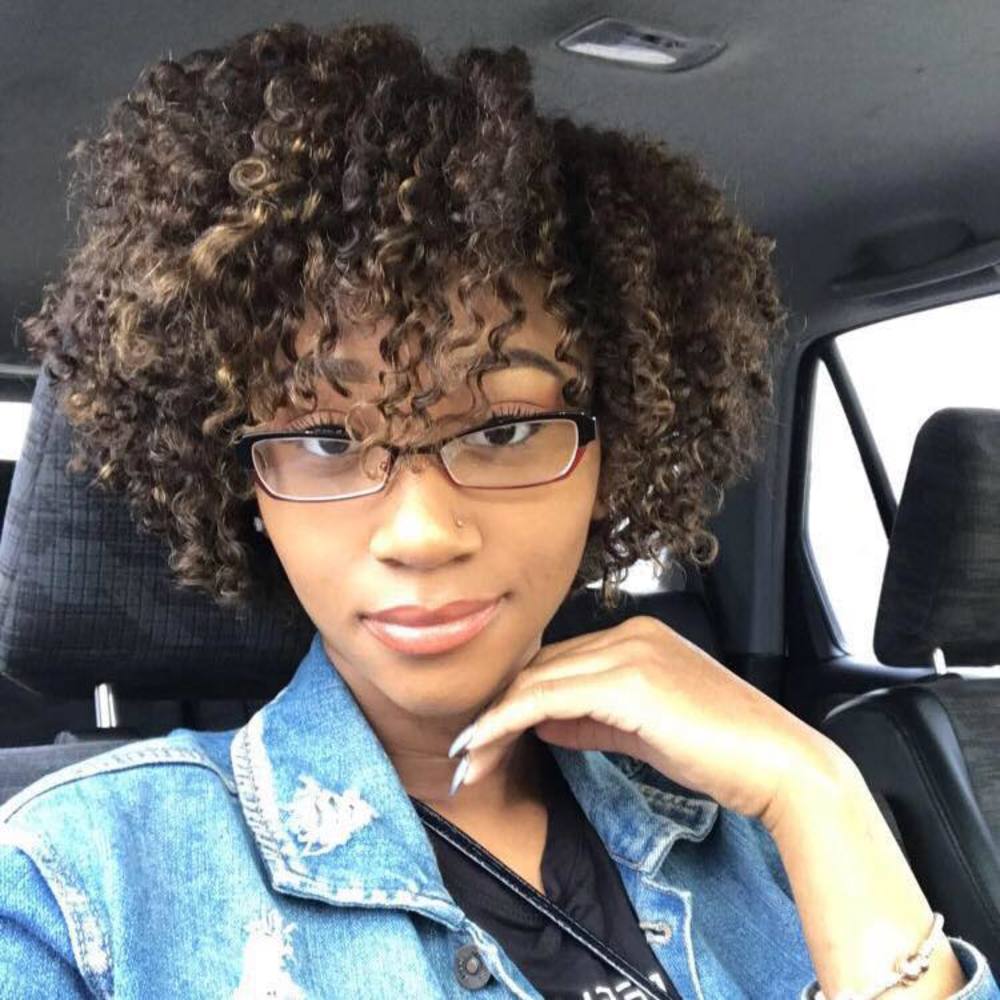 Meet your Posher, La'candis